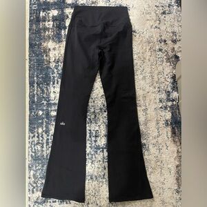 Alo flare pants. Size XS black